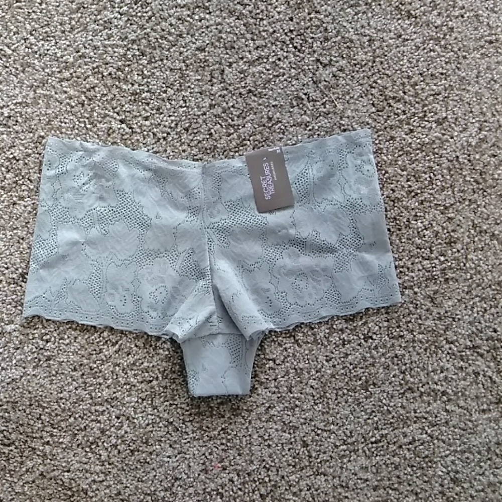 Gray lace boyshort
